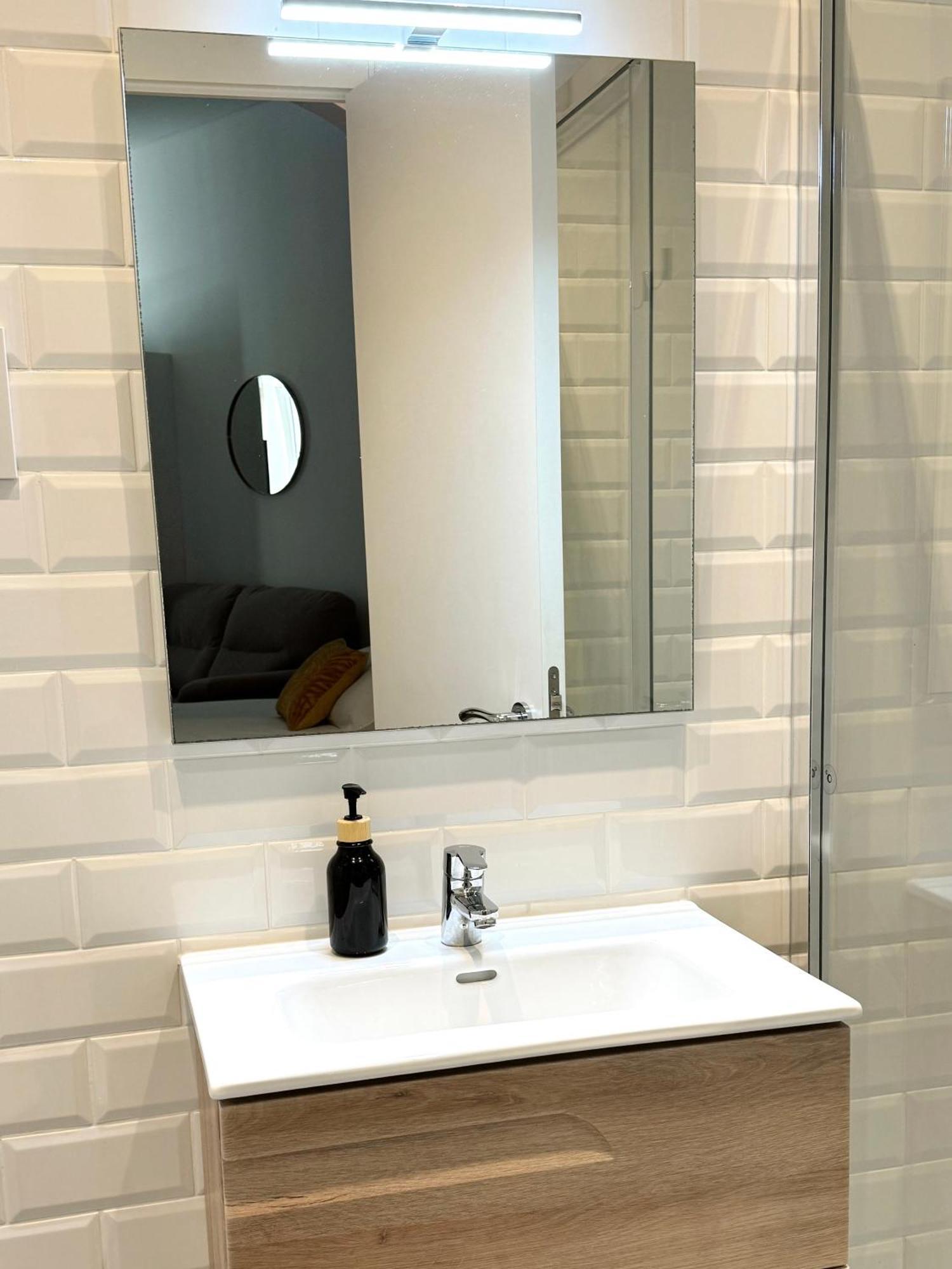 Delightful City Centre Studio Clarendon Apartment - Grand Central House Gibraltar Extérieur photo