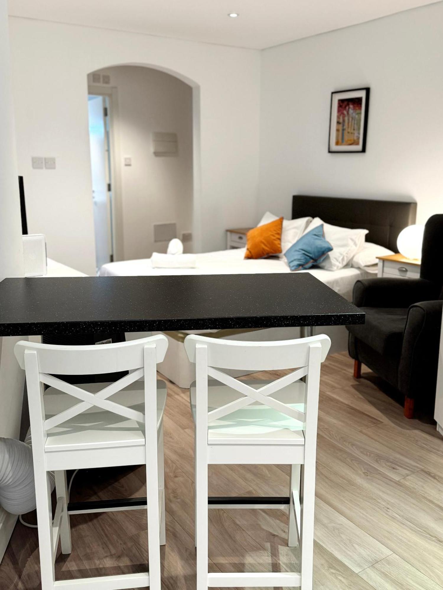 Delightful City Centre Studio Clarendon Apartment - Grand Central House Gibraltar Extérieur photo