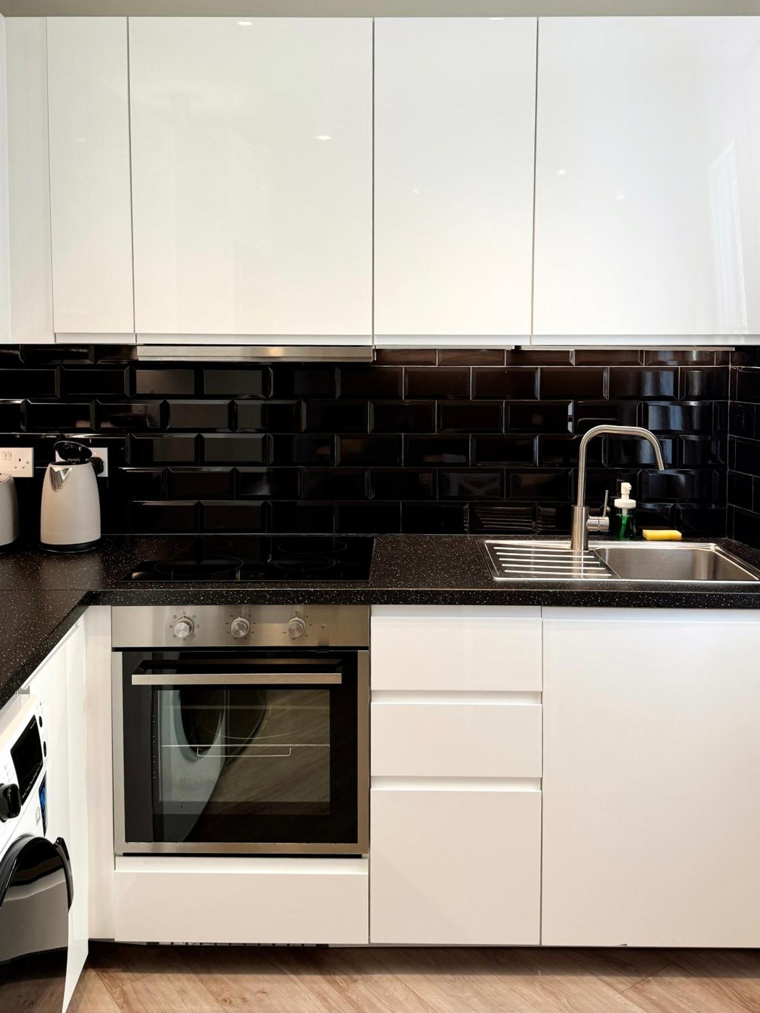 Delightful City Centre Studio Clarendon Apartment - Grand Central House Gibraltar Extérieur photo