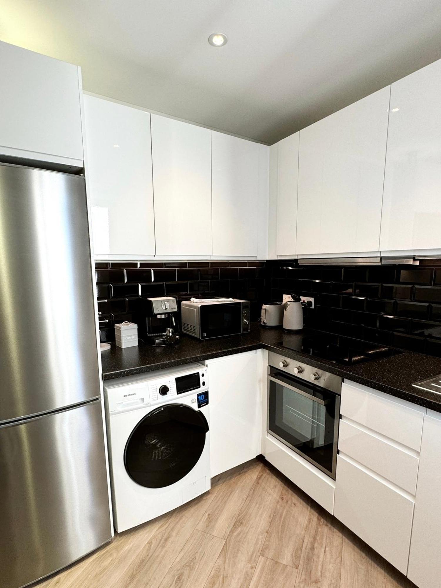 Delightful City Centre Studio Clarendon Apartment - Grand Central House Gibraltar Extérieur photo